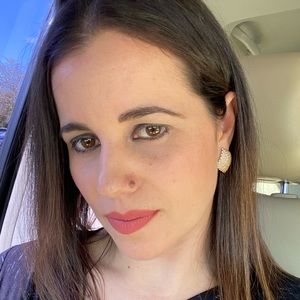 Meet your Posher, Veronica